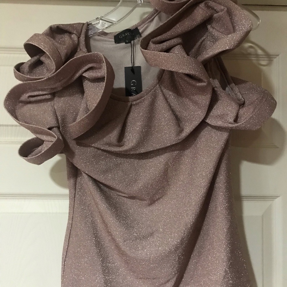 Gracia Frill Blouse. size large. New with tags